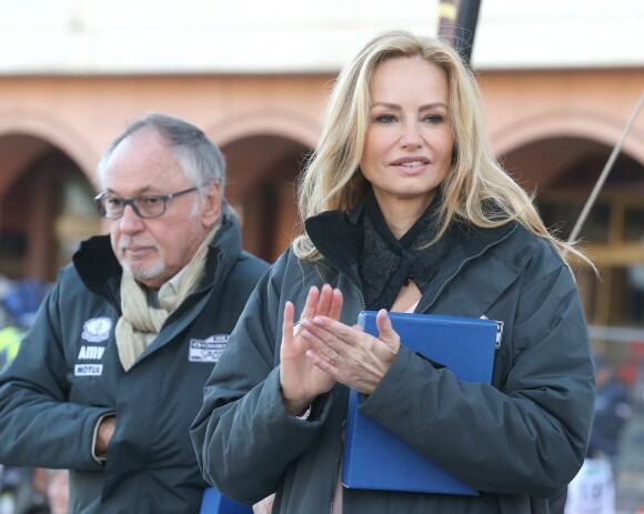 Adriana Karembeu, marraine de la 11e édition de l'Africa Eco Race, donne le départ du Rallye le 30 décembre 2018 à Monaco. © Bruno Bebert/Bestimage