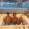 Rumer, Scout et Tallulah Willis nues dans un bain (décembre 2017)
