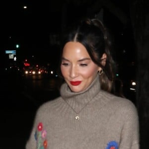 Olivia Munn arrive à la soirée "1st Annual Cocktails For A Cause With Love Leo Rescue" à Los Angele, le 6 décembre 2018.