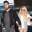 Britney Spears et son compagnon Sam Asghari arrivent à l'aéroport de New York (JFK) le 13 mai 2018.