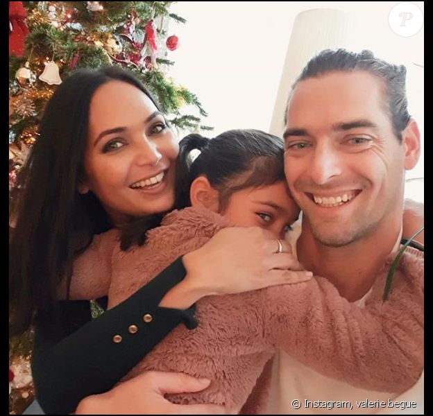 Valérie Bègue pose avec sa fille Jazz et son ex-mari Camille Lacourt, sur Instagram, le 6 janvier 2019