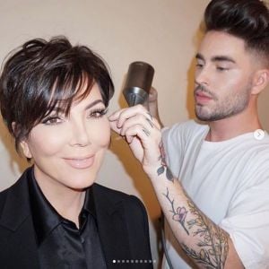 Kris Jenner et le coiffeur Andrew Fitzsimons. Novembre 2018.