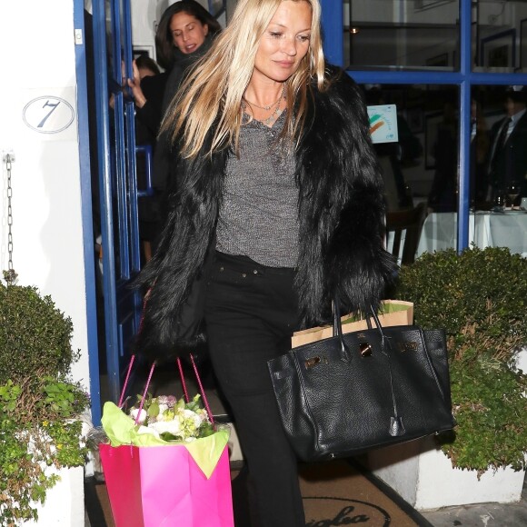 Lottie Moss fête son 21ème anniversaire avec sa demi-soeur Kate et sa mère Inga au restaurant "La Famiglia" à Londres, le 9 janvier 2019.