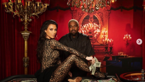 Kim Kardashian : Ultrasexy en body transparent pour les 40 ans de John Legend