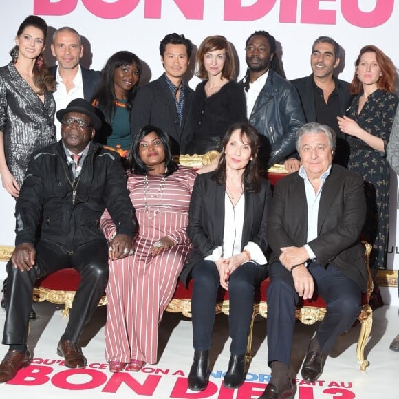 Frédérique Bel, Medi Sadoun, Tatiana Rojo, Frédéric Chau, Emilie Caen, Noom Diawara, Ary Abittan, Julia Piaton, Philippe De Chauveron, Pascal N'Zonzi, Salimata Kamate, Chantal Lauby, Christian Clavier - Avant-première du film "Qu'est-ce qu'on a encore fait au Bon Dieu ?" au cinéma Le Grand Rex à Paris, le 14 janvier 2019. © Coadic Guirec/Bestimage