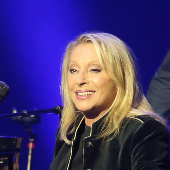 Véronique Sanson - 21ème édition des Talents France Bleu en direct des Folies Bergère à Paris le 3 novembre 2016. © CVS/Bestimage