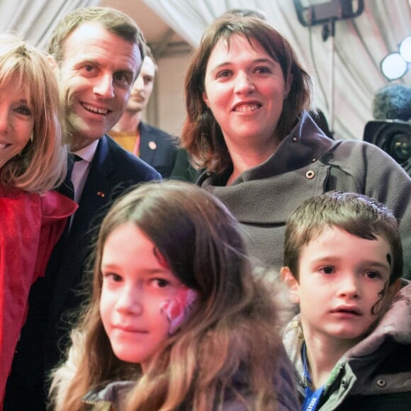 Le président de la république, Emmanuel Macron, et la première dame Brigitte Macron fêtent le Noël de l'Elysée à la Manufacture des Gobelins en raison des travaux dans la salle des fête du palais présidentiel, le 19 décembre 2018. © Stephane Lemouton / Bestimage