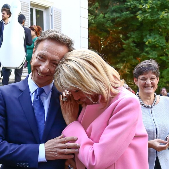 Stéphane Bern, responsable de la mission patrimoine, et la première dame Brigitte Macron - Le président de la République française et sa femme visitent la villa Viardot à l'occasion des Journées Européennes du Patrimoine à Bougival, le 15 septembre 2018. © Stéphane Lemouton/Bestimage