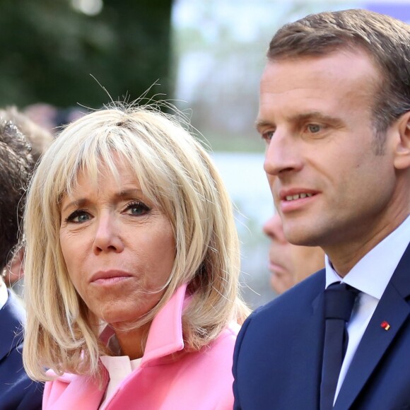 Stéphane Bern, responsable de la mission patrimoine, Emmanuel Macron et la première dame Brigitte Macron - Le président de la République française et sa femme visitent la villa Viardot à l'occasion des Journées Européennes du Patrimoine à Bougival, le 15 septembre 2018. © Stéphane Lemouton/Bestimage