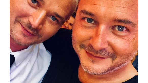 Cauet : Un frère jumeau découvert à 46 ans ?