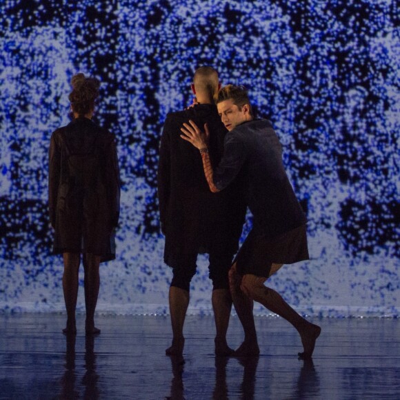 Photo tirée du spectacle Lorenzaccio avec Marie-Claude Pietragalla et Julien Derouault.