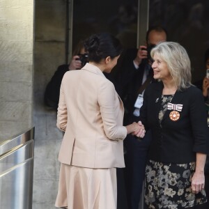 Meghan Markle (enceinte), duchesse de Sussex, à son arrivée au National Theatre à Londres. Le 30 janvier 2019.