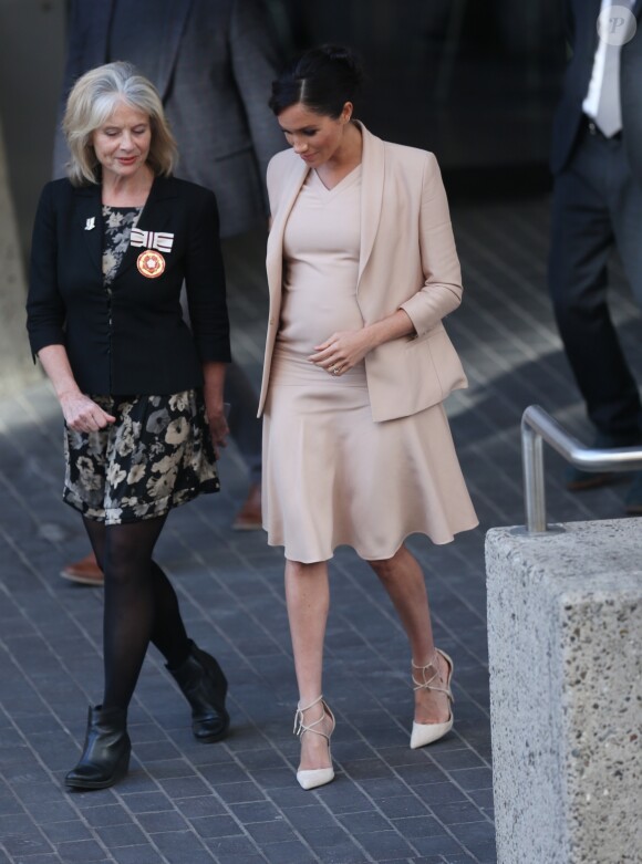 Meghan Markle (enceinte), duchesse de Sussex, à la sortie du National Theatre à Londres. Le 30 janvier 2019.