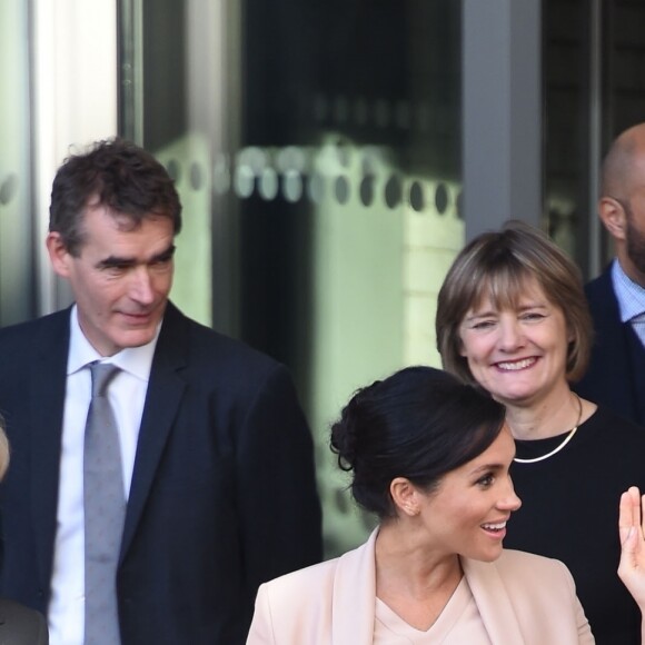 Meghan Markle (enceinte), duchesse de Sussex, à la sortie du National Theatre à Londres. Le 30 janvier 2019.