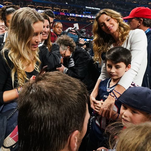 Tom Brady fête la victoire des New England Patriots au Super Bowl LIII avec son épouse Gisele Bündchen et leurs enfants Vivian, Benjamin et John. Atlanta, le 3 février 2019.