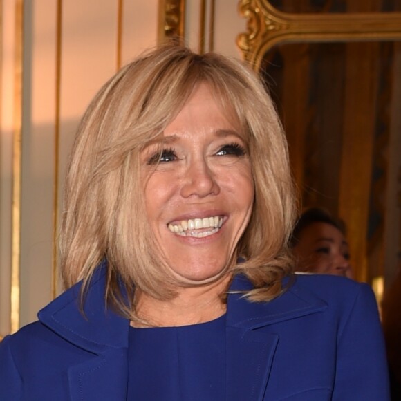 Claire Chazal et la première dame Brigitte Macron - Remise des insignes de chevalier de l'Ordre national de la Légion d'Honneur au metteur en scène Olivier Py au ministère de la Culture à Paris, le 6 février 2019. © Giancarlo Gorassini/Bestimage