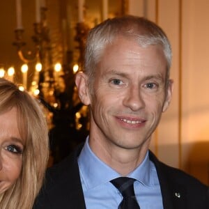 La première dame Brigitte Macron et Franck Riester, ministre de la Culture - Remise des insignes de chevalier de l'Ordre national de la Légion d'Honneur au metteur en scène Olivier Py au ministère de la Culture à Paris, le 6 février 2019. © Giancarlo Gorassini/Bestimage