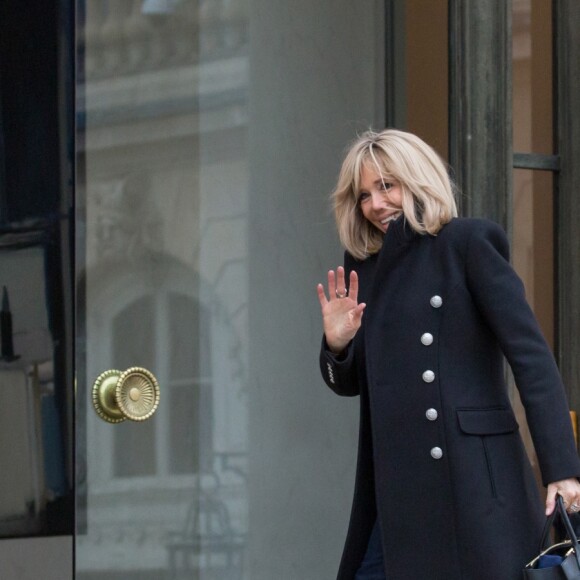 Brigitte Macron arrive au palais de l'Elysée à Paris le 6 février 2019. © Stéphane Lemouton / Bestimage