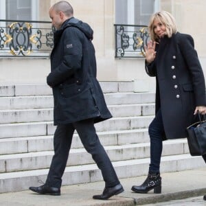 Brigitte Macron arrive au palais de l'Elysée à Paris le 6 février 2019. © Stéphane Lemouton / Bestimage