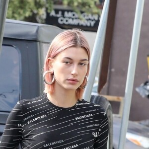 Exclusif - Hailey Baldwin est allée chez Joan's on Third à Los Angeles, le 20 janvier 2019