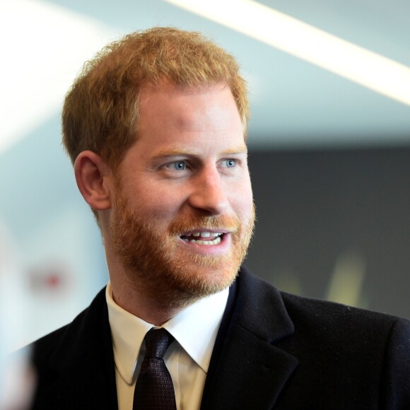 Le prince Harry, duc de Sussex, arrive au stade de Twickenham pour assister au match de rugby Angleterre France à l'occasion du tournoi de six nations à Londres le 10 février, 2019.