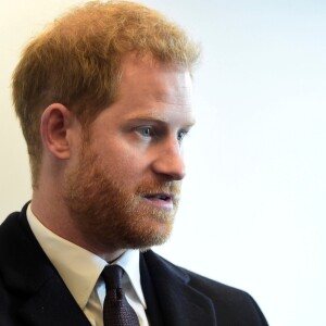 Le prince Harry, duc de Sussex, arrive au stade de Twickenham pour assister au match de rugby Angleterre France à l'occasion du tournoi de six nations à Londres le 10 février, 2019.