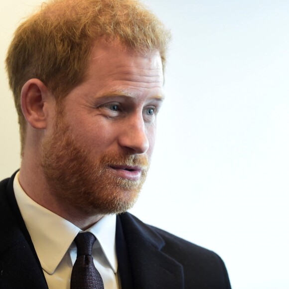 Le prince Harry, duc de Sussex, arrive au stade de Twickenham pour assister au match de rugby Angleterre France à l'occasion du tournoi de six nations à Londres le 10 février, 2019.