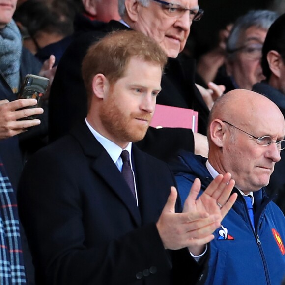 Le prince Harry, duc de Sussex, arrive au stade de Twickenham pour assister au match de rugby Angleterre France à l'occasion du tournoi de six nations à Londres le 10 février, 2019.