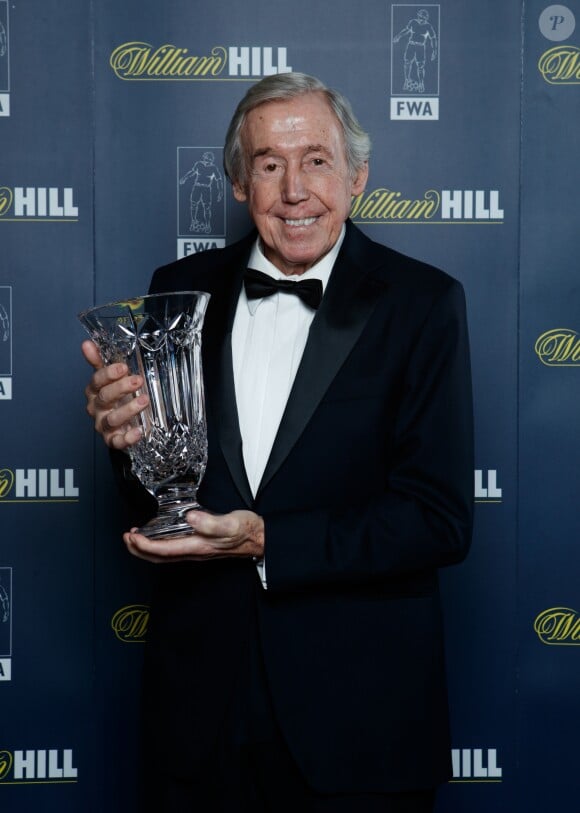 Gordon Banks récompensé durant la soirée Football Writers Association Tribute organisée à Londres le 21 janvier 2018.