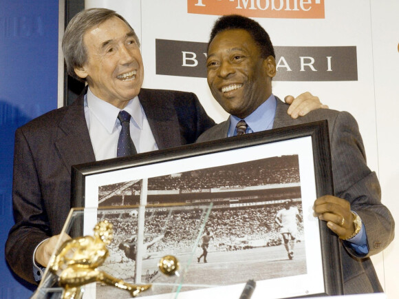 Gordon Banks et Pelé le 4 mars 2004.