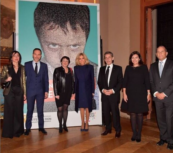 Nicolas Sarkozy, Brigitte Hidalgo et Anne Hidalgo à la vente aux enchères organisée par Gustave Roussy, premier centre de lutte contre le cancer en Europe, à l'Hôtel de ville de Paris, le 13 février 2019.