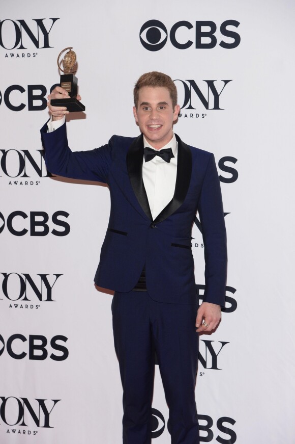 Ben Platt au photocall de la pressroom des 71ème Tony Awards à New York le 11 juin 2017.