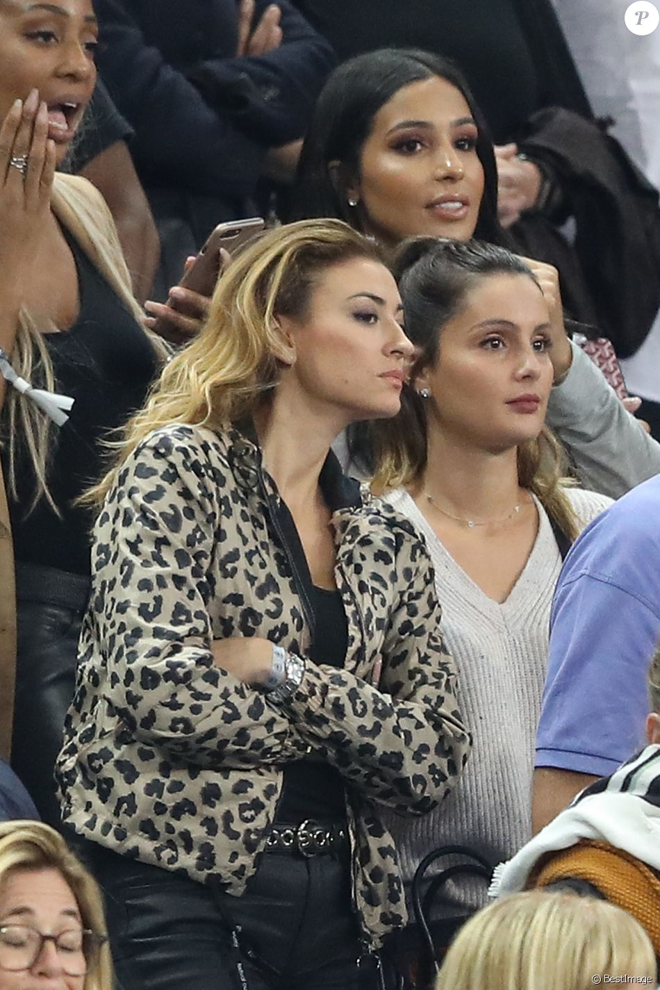 Marine Lloris (femme de H.Lloris) et Rachel Legrain ...