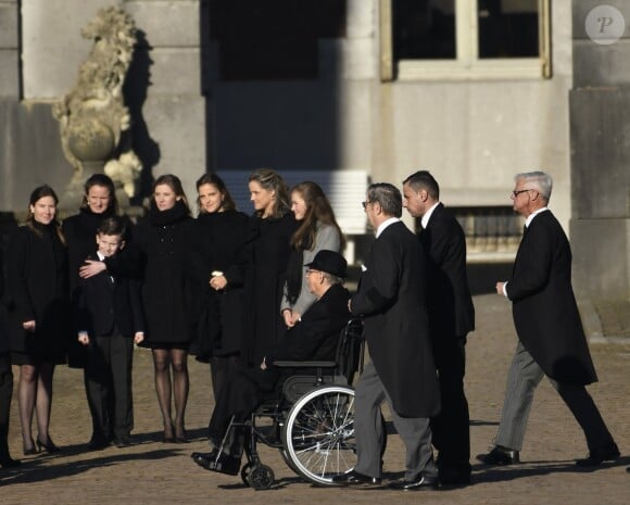 Le grand-Duc Jean de Luxembourg et les proches de la défunte lors des obsèques de la princesse Alix de Ligne (née princesse de Luxembourg) le 16 février 2019 en l'église Saint-Pierre à Beloeil, en Belgique.