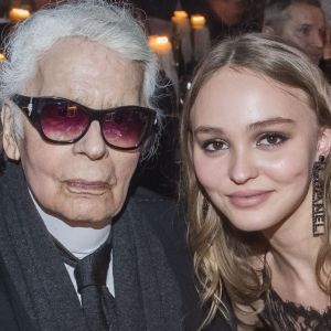 Karl Lagerfeld, Lily-Rose Depp - Dîner du défilé Collection Métiers d'Art Chanel à la Philharmonie de l'Elbe à Hambourg en Allemagne le 6 décembre 2017. © Olivier Borde/Bestimage