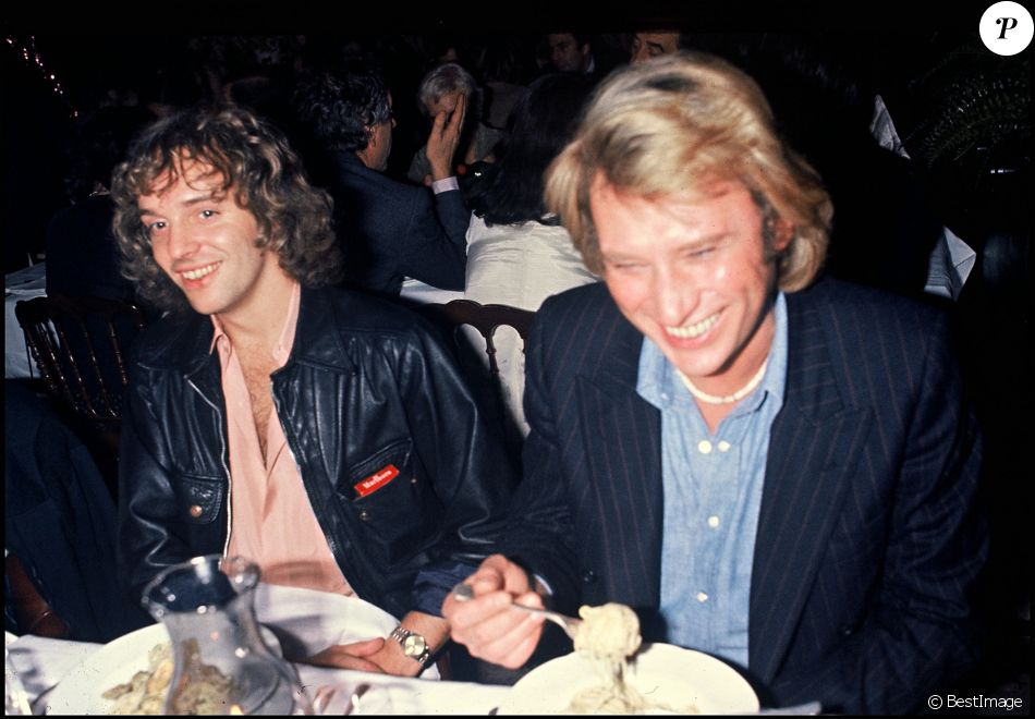 Devinette 4613930-peter-frampton-et-johnny-hallyday-image-950x0-3