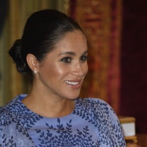 Le prince Harry et Meghan Markle, duchesse de Sussex, enceinte et en robe Carolina Herrera, ont été reçus par le roi Mohammed VI du Maroc et sa famille à la résidence royale à Salé le 25 février 2019 pour une cérémonie du thé et une audience privée, dernier engagement de leurs visite officielle au Maroc.