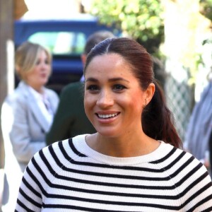 Le prince Harry, duc de Sussex, et Meghan Markle (enceinte), duchesse de Sussex, en visite à la Villa des Ambassadeurs, où les attendait un atelier culinaire, à Rabat lors de leur voyage officiel au Maroc le 25 février 2019