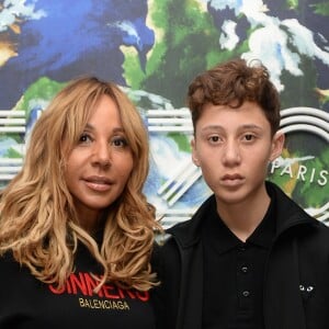 Exclusif - Cathy Guetta et son fils Tim Elvis - People au défilé Kenzo Homme collection Automne-Hiver 2019/20 lors de la fashion week à Paris, le 20 janvier 2019. © Veeren/CVS/Bestimage