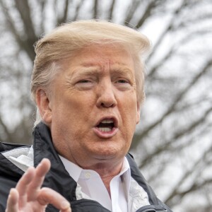 Donald Trump, Melania et Barron Trump quittent la Maison Blanche pour se rendre en Alabama, le 8 mars 2019.