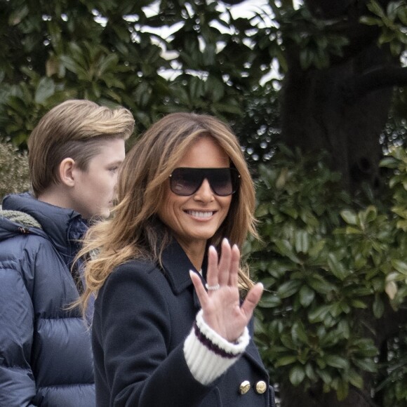 Donald Trump, Melania et Barron Trump quittent la Maison Blanche pour se rendre en Alabama, le 8 mars 2019.