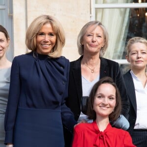 Brigitte Macron rencontre des femmes handicapées ou concernées par le handicap, Edith Thouelle, Aurore Selmi, Virginie Delalande, Alienor Vincotte, Laure Marsac, Sophie Cluzel (secrétaire d'État chargée des Personnes handicapées), Charlotte De Vilmorin, Marie-Amelie Le Fur, Sylvie Dugelay, Sarah Da Silva Gomes  Eugénie Touré, Stéphanie Pillonca, Liliya Reshetnyak, Delphine Ernotte, Laetitia Bernard et Raphaële Rabatel au palais de l'Elysée à Paris, France, le 8 mars 2019. © Pierre Villard/Pool/Bestimage