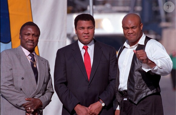 Mohamed Ali, Joe Frazier et George Foreman. 