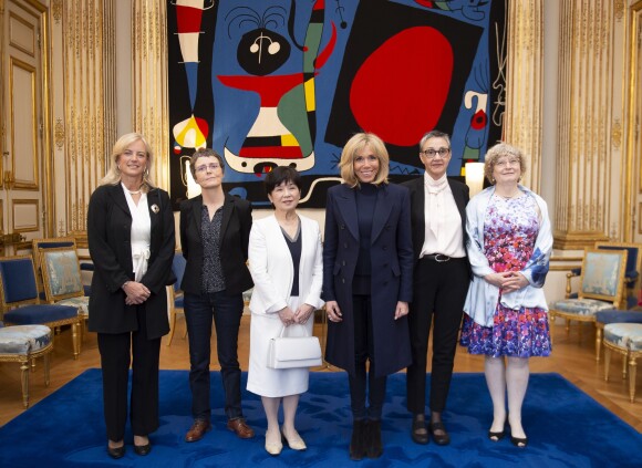 Brigitte Macron reçoit les 5 lauréates du "Prix international L'Oréal-Unesco pour les femmes et la science" au palais de l'Elysée à Paris le 11 mars 2019. © Eliot Blondet / Pool / Bestimage