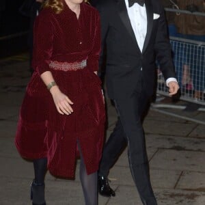 La princesse Beatrice d'York et son compagnon Edoardo Mapelli Mozzi ont pris part le 12 mars 2019 à Londres au gala de la National Portrait Gallery, sous le patronage de Kate Middleton. Il s'agissait de leur première apparition officielle en couple, six mois après le début de leur histoire d'amour.