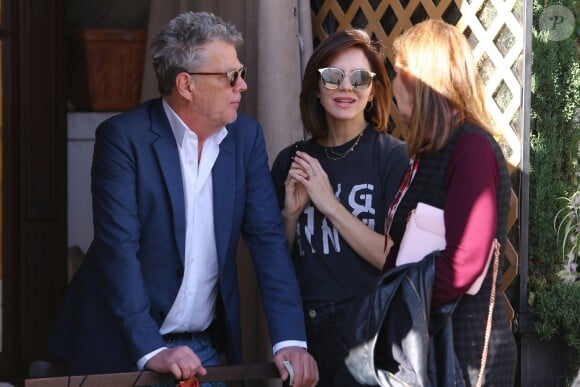 Katharine McPhee et son fiancé David Foster sont allés déjeuner avec des amis au restaurant Il Pastaio dans le quartier de Beverly Hills à Los Angeles, Californie, Etats-Unis, le 20 décembre 2018.
