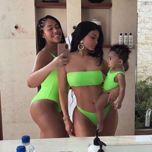 Jordyn Woods, Kylie Jenner et sa fille Stormi.