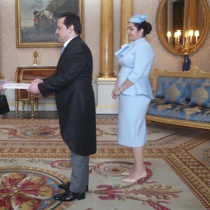 La reine Elizabeth II d'Angleterre en audience au palais de Buckingham à Londres le 13 mars 2019.