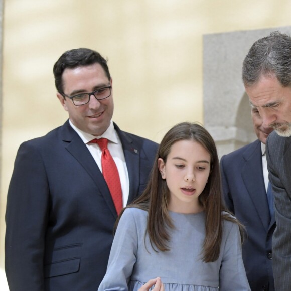 Le roi Felipe VI d'Espagne recevait le 11 mars 2019 au palais du Pardo à Madrid les lauréats du 37e concours scolaire "Qu'est-ce qu'un roi pour toi ?".