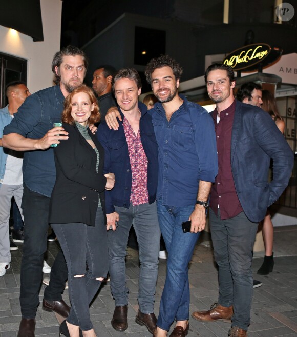 Exclusif - Jessica Chastain et son époux Gian Luca Passi sont allés dîner avec les acteurs du film IT : Chapter 2, James McAvoy et Jay Ryan au restaurant Kasa Moto à Toronto, le 7 juillet 2018. 07/07/2018 - Toronto